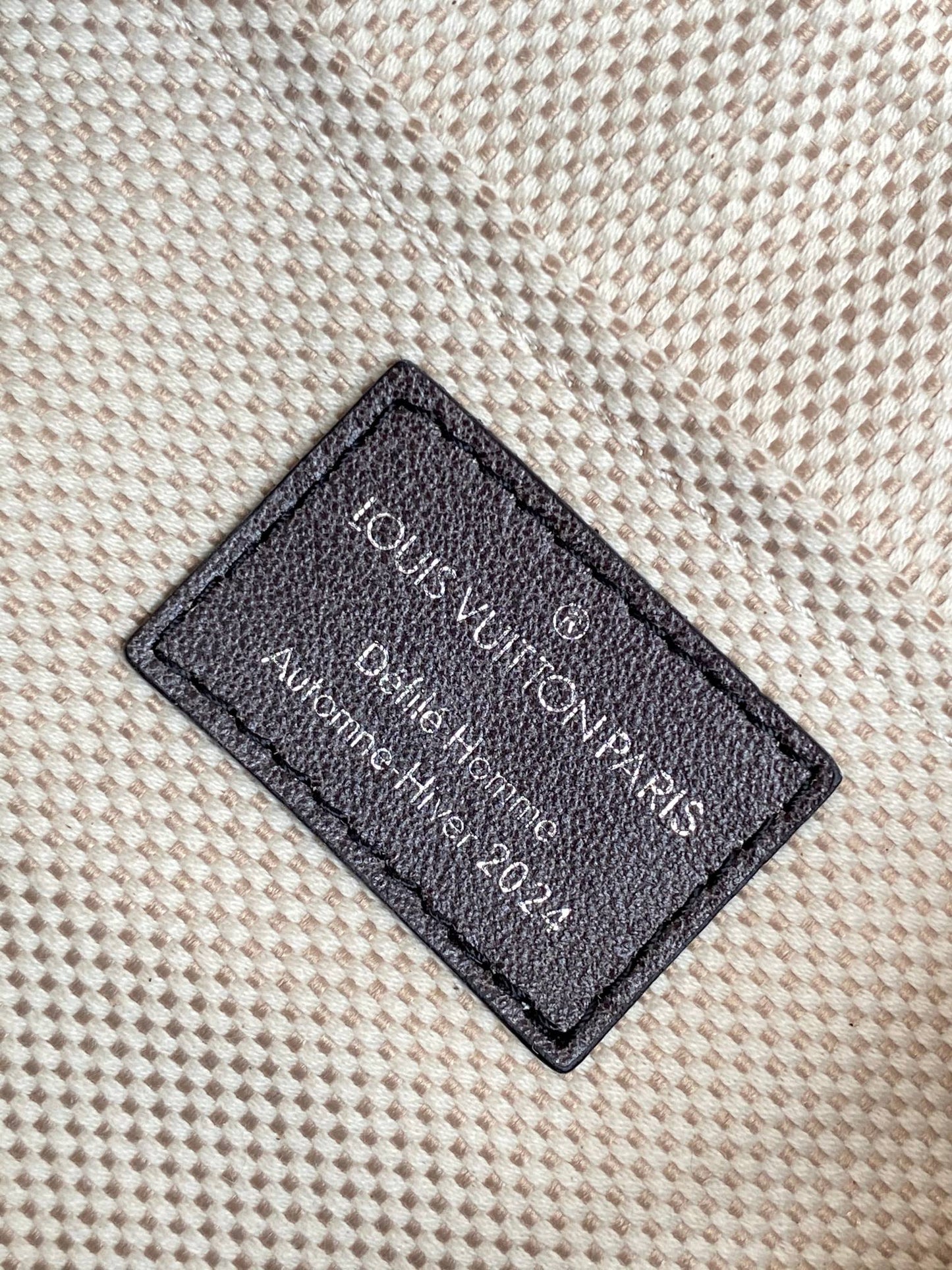 Louis Vuitton Keepall Bandoulière 25 Monogram Eclipse Canvas Black
