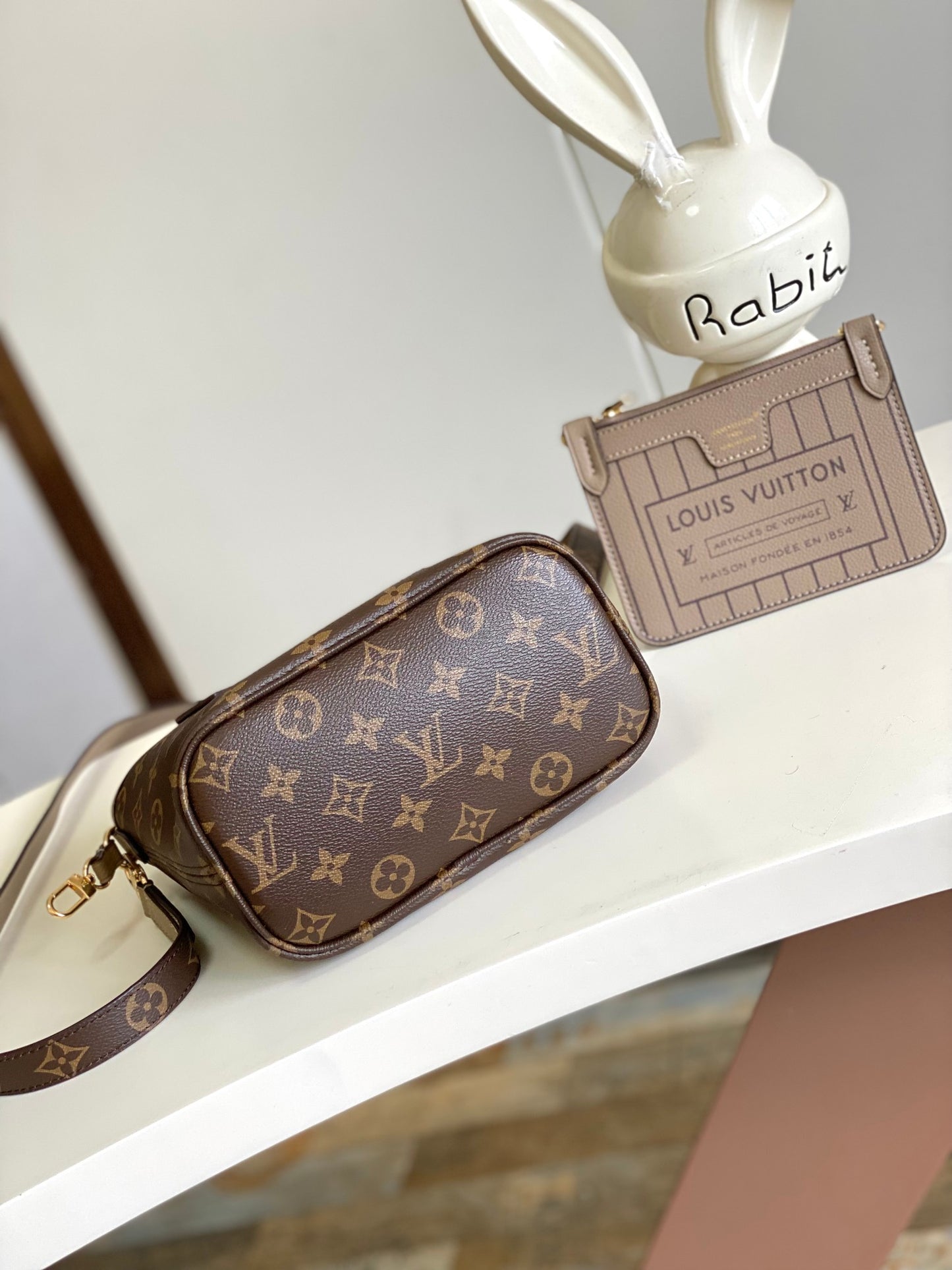 Louis Vuitton Lockme Bucket Bag - Taupe Grained Calfskin with Monogram Strap