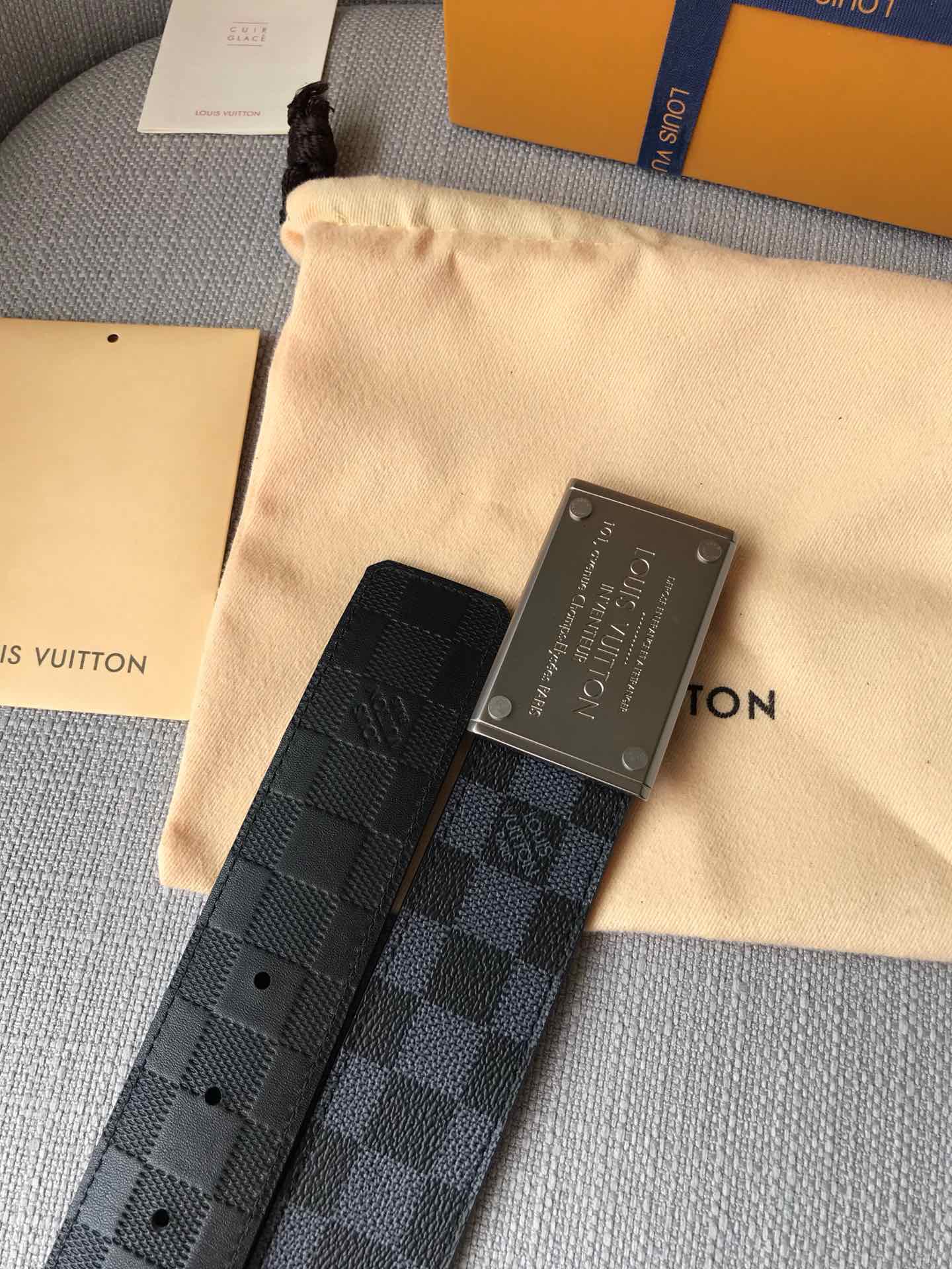 Louis Vuitton Men's Damier Graphite 40mm Belt with Silver Engraved Buckle Plate, Grey/Black Canvas