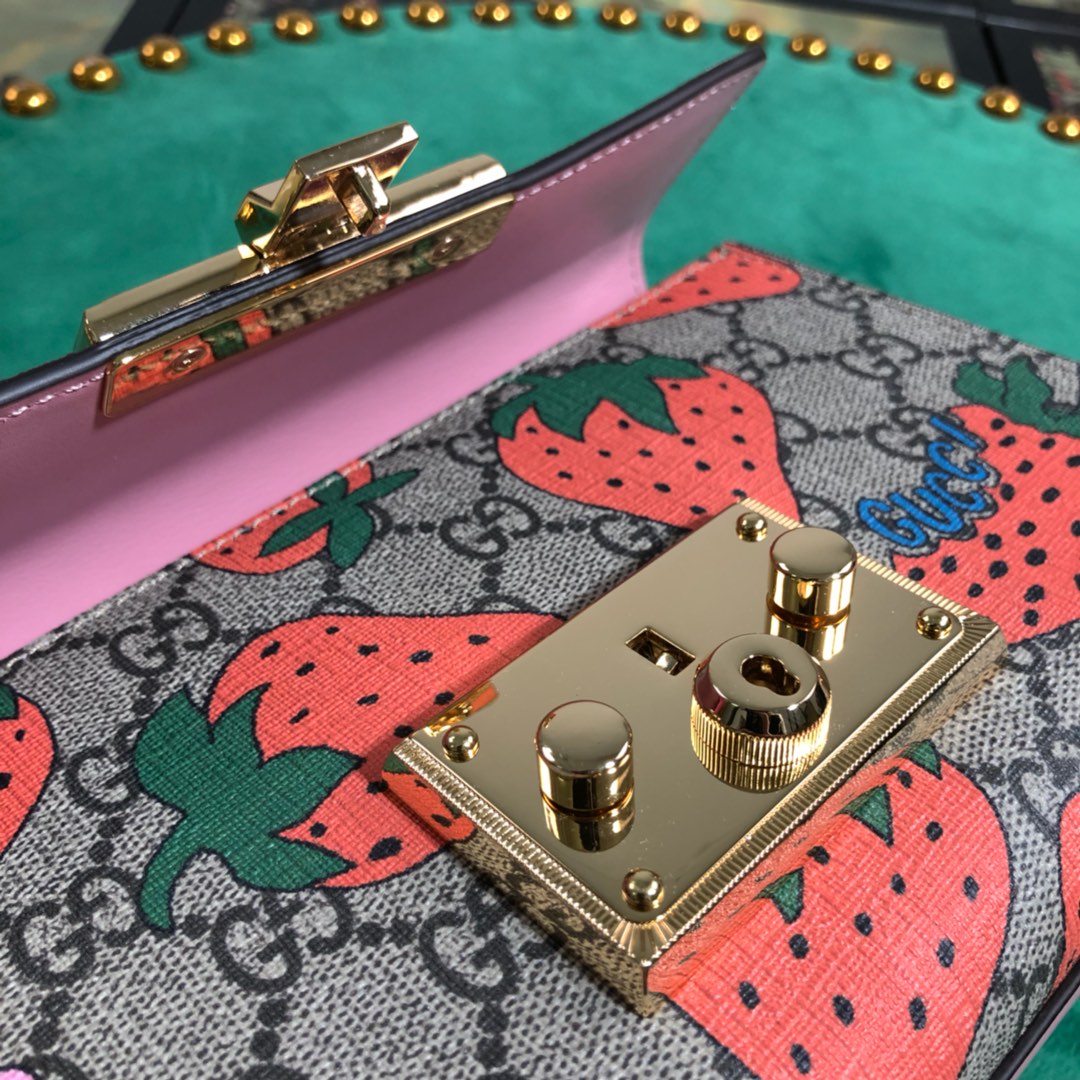 Gucci Padlock GG Supreme Strawberry Small Shoulder Bag