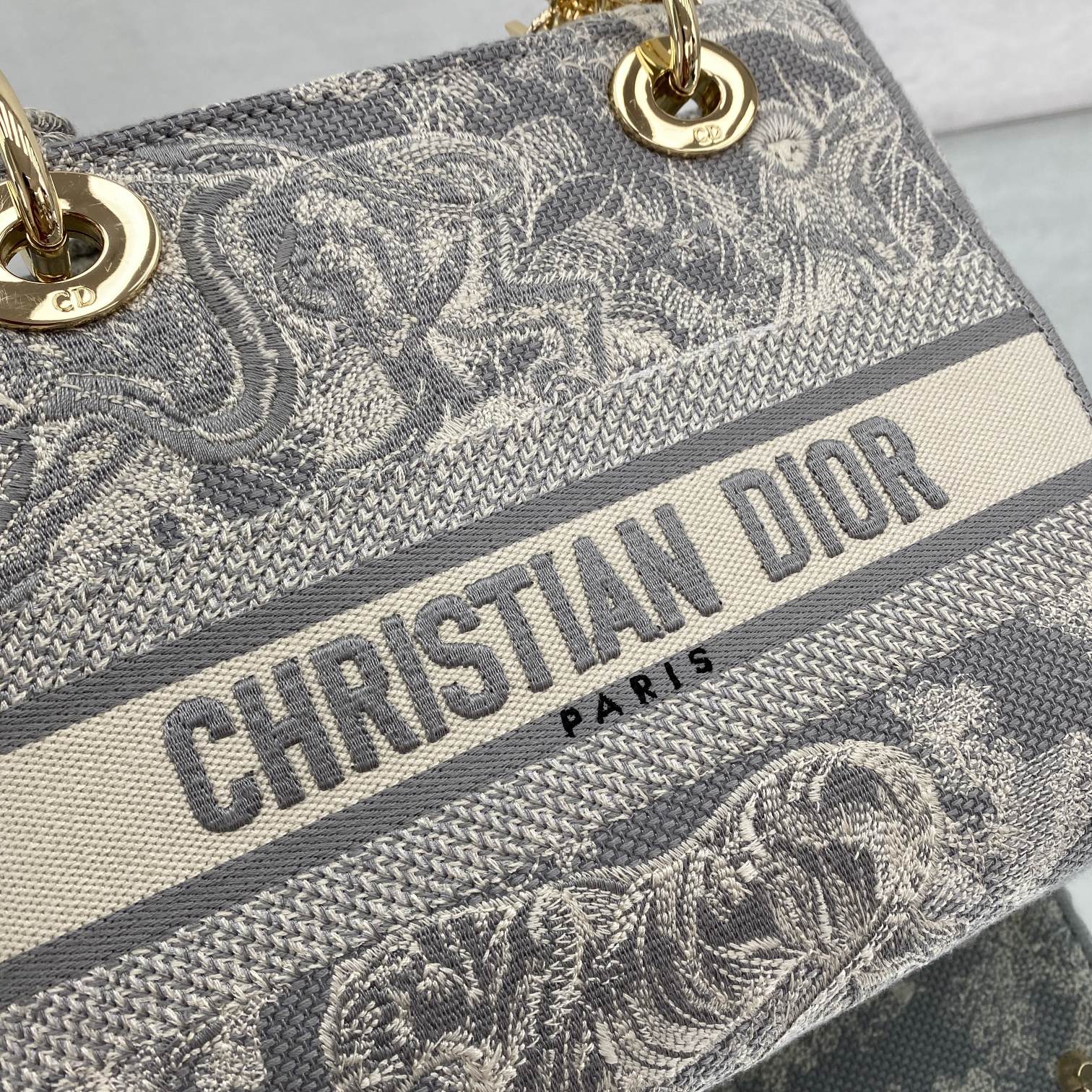 Christian Dior Medium Lady D-Lite Bag - Grey Toile de Jouy Reverse Embroidery