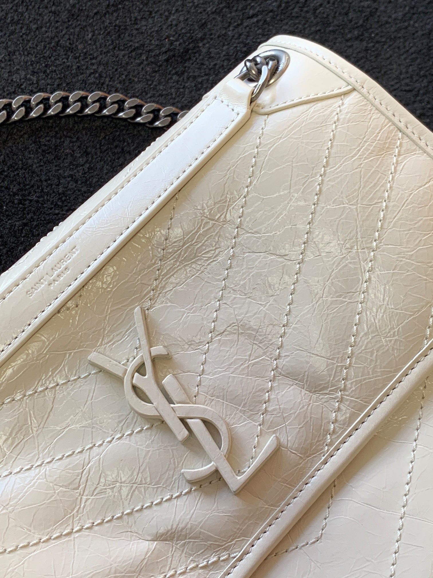 Saint Laurent Niki Medium Shoulder Bag in Crinkled Vintage Leather - Cream