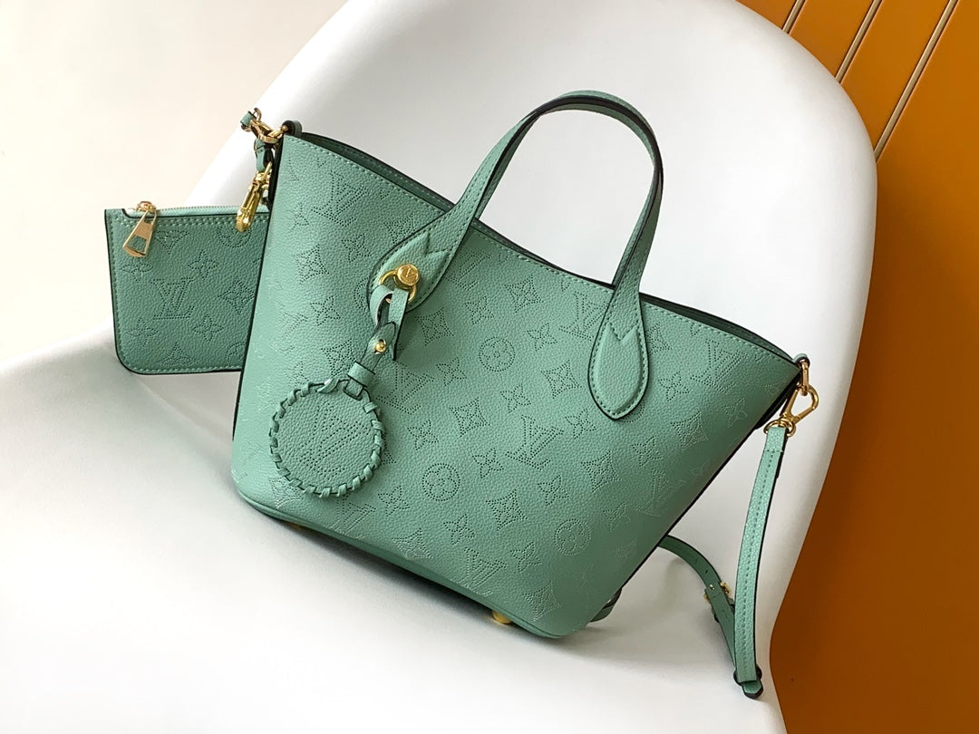 Louis Vuitton Hina PM Mahina Leather Handbag - Vert Lagon