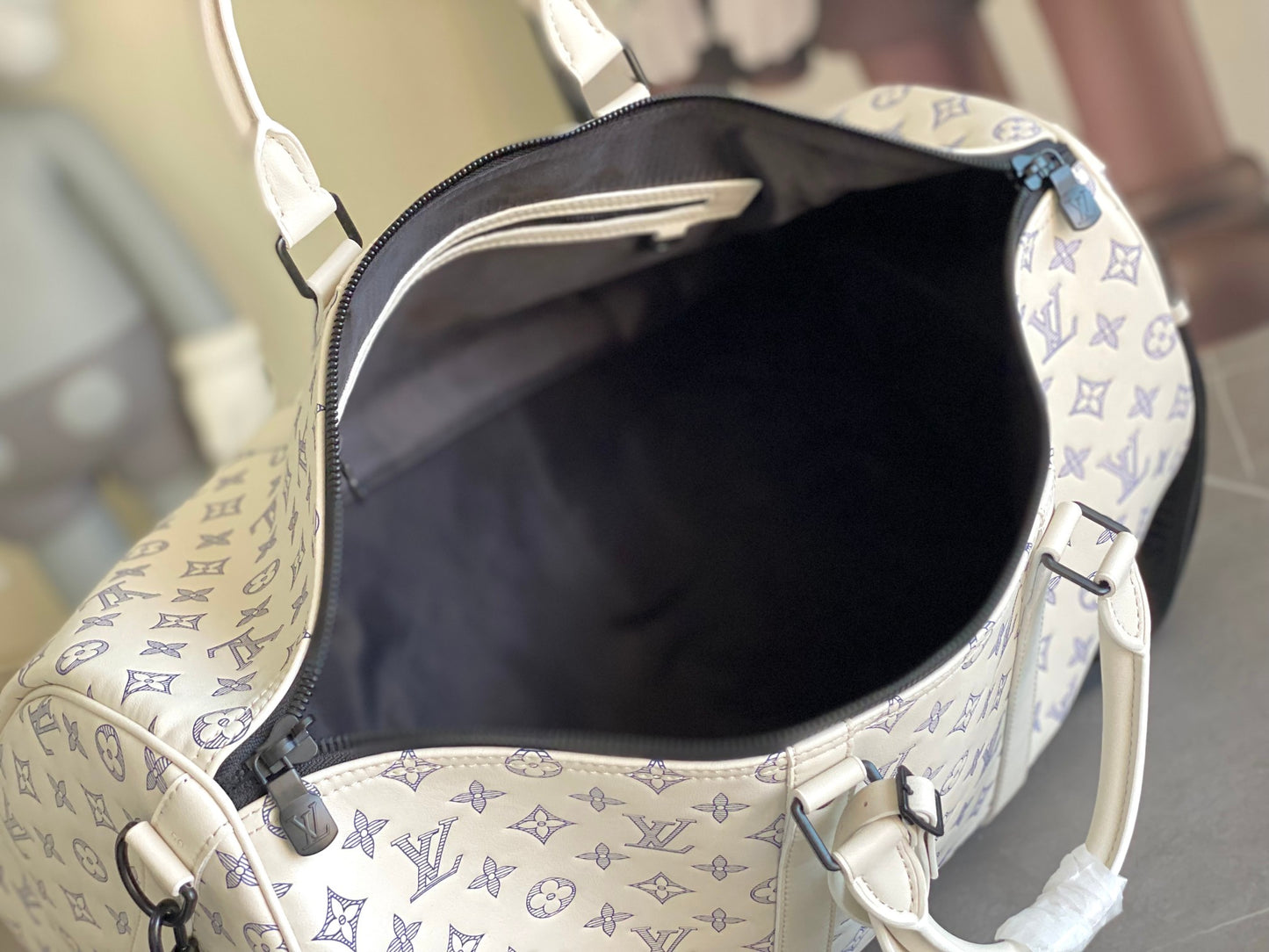 Louis Vuitton Keepall Bandoulière 50 Monogram White/Grey Duffle Bag
