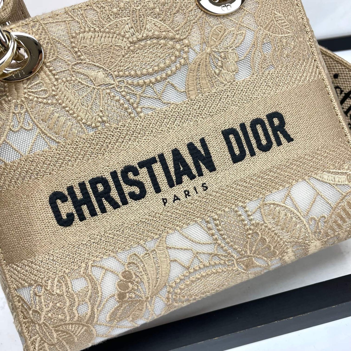 Christian Dior Lady D-Lite Bag Beige Embroidered Canvas Medium Handbag