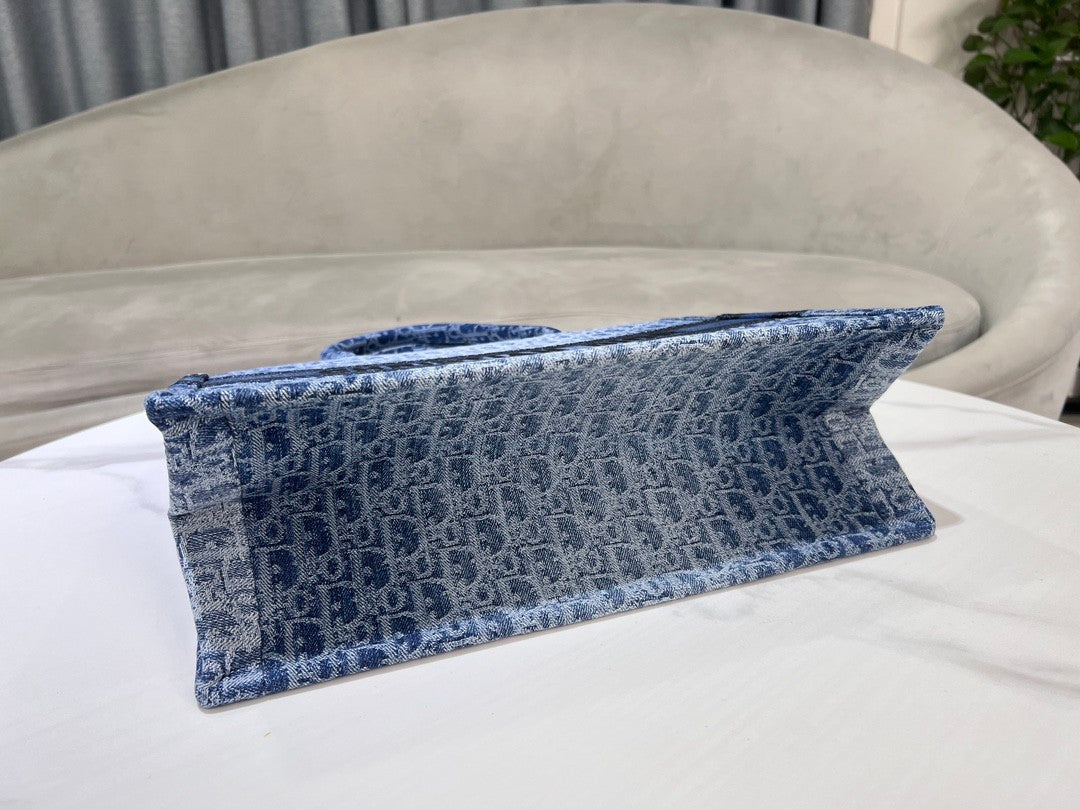 Christian Dior Large Book Tote Blue Dior Oblique Embroidery
