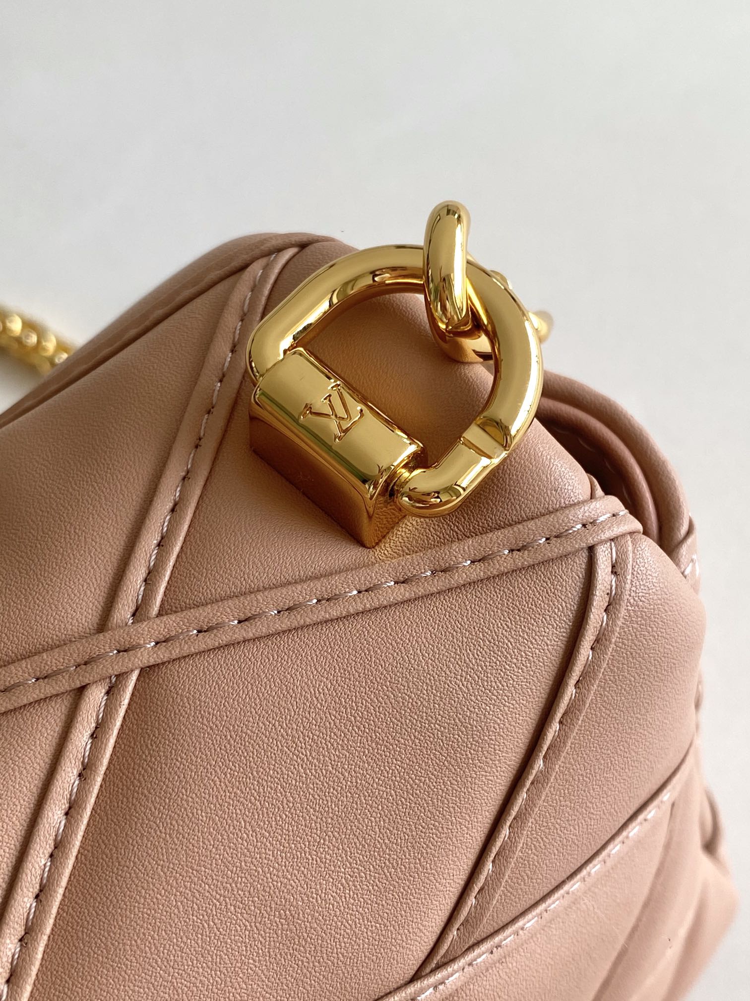 Louis Vuitton Quilted Leather Twist Shoulder Bag - Pale Pink with Gold Hardware