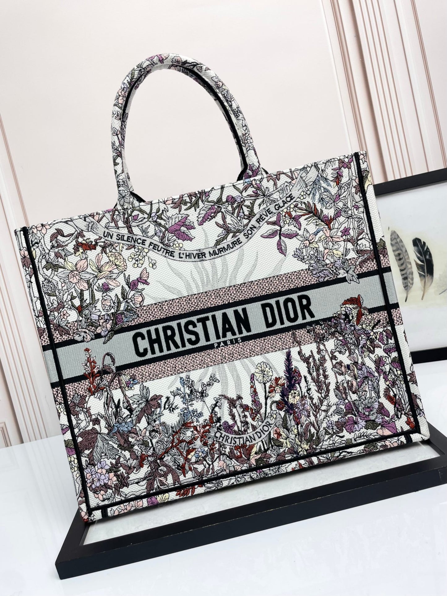 Christian Dior Book Tote Bag in Multicolored Embroidered Canvas - Large
