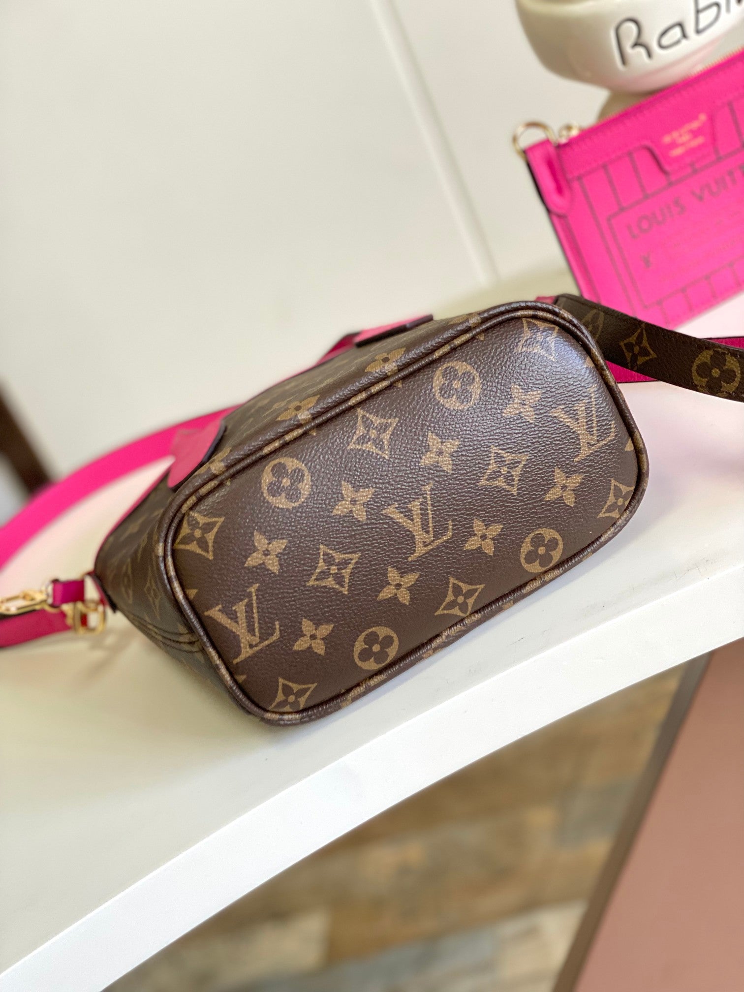 Louis Vuitton Lock It BB Handbag Fuchsia Pink Monogram Leather Tote Bag