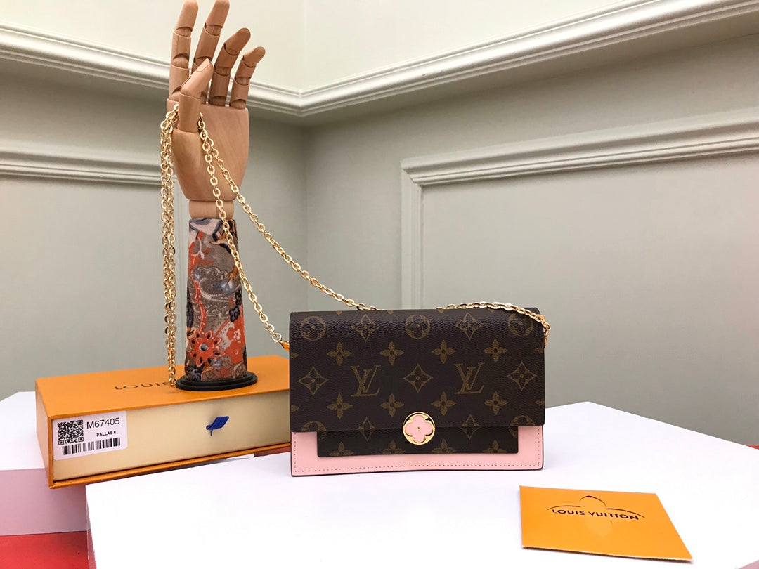 Louis Vuitton Pallas Wallet on Chain Monogram Canvas &amp; Rose Ballerine Pink