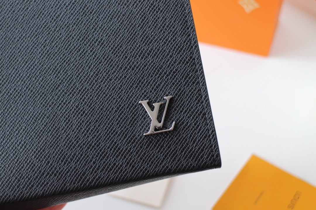 Louis Vuitton Black Taiga Leather Poche Voyage Pouch Clutch MM