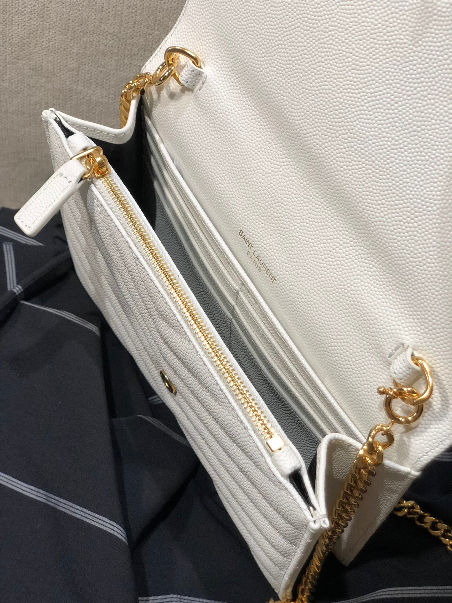 Saint Laurent Monogram Matelassé Leather Envelope Chain Wallet - White/Gold