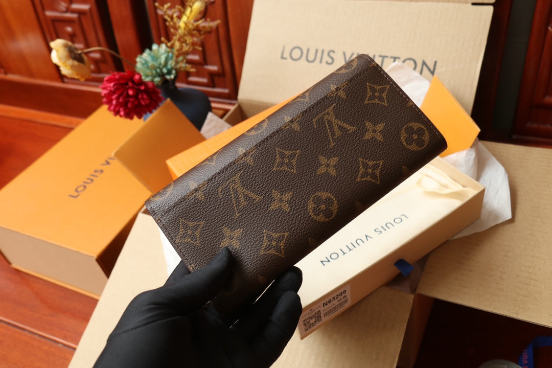 Louis Vuitton Monogram Sarah Wallet Brown