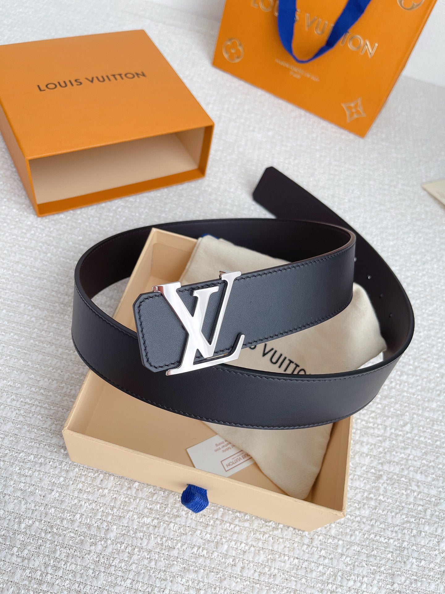 Louis Vuitton LV Initiales 40mm Belt - Black Leather with Silver Buckle, Men's Luxury Accessory