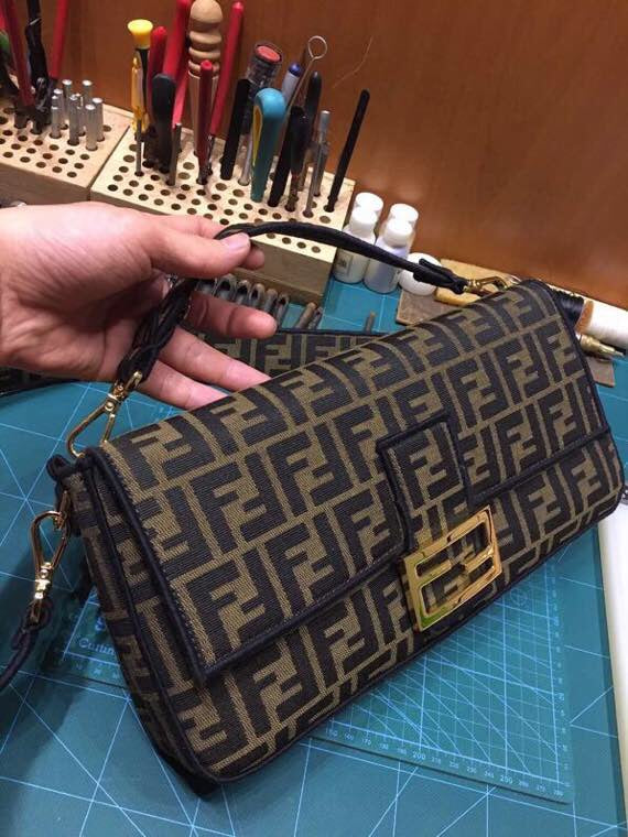 Vintage Fendi Zucca Monogram Canvas Baguette Shoulder Bag - Brown/Black