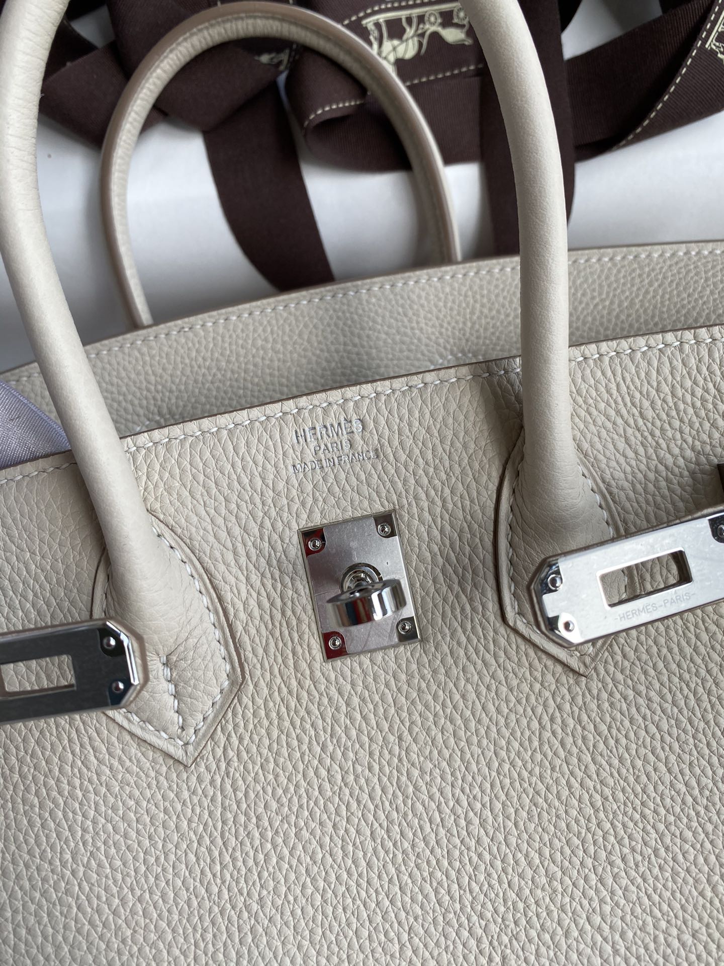 Hermès Birkin 25 Handbag in Cream Leather with Palladium Hardware