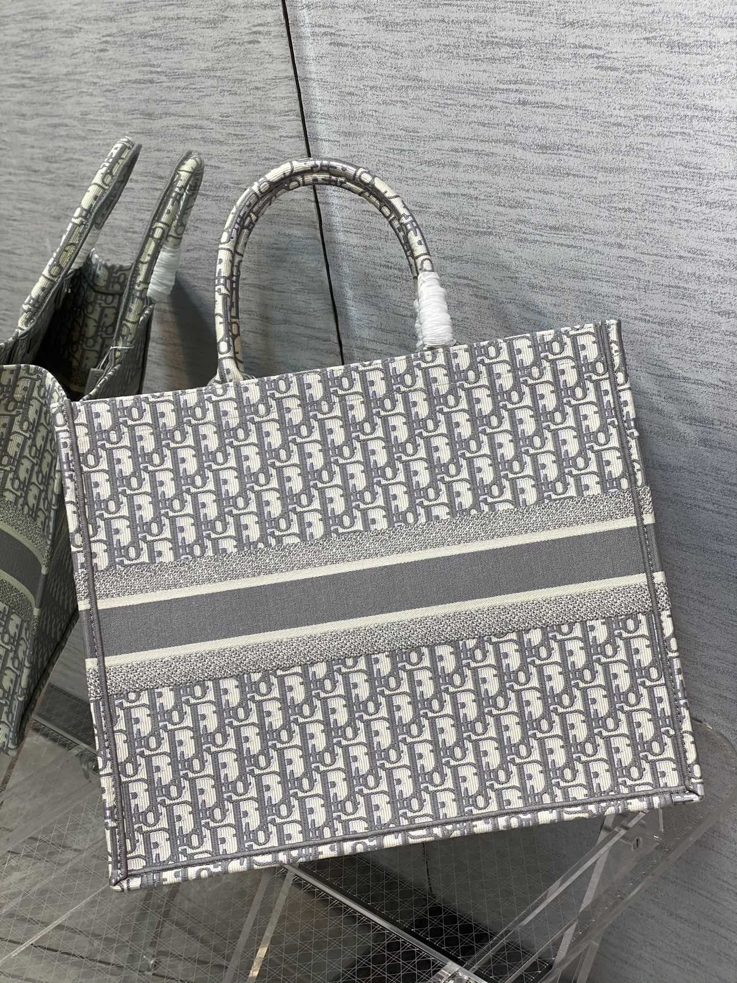 Christian Dior Large Book Tote Grey Dior Oblique Embroidery