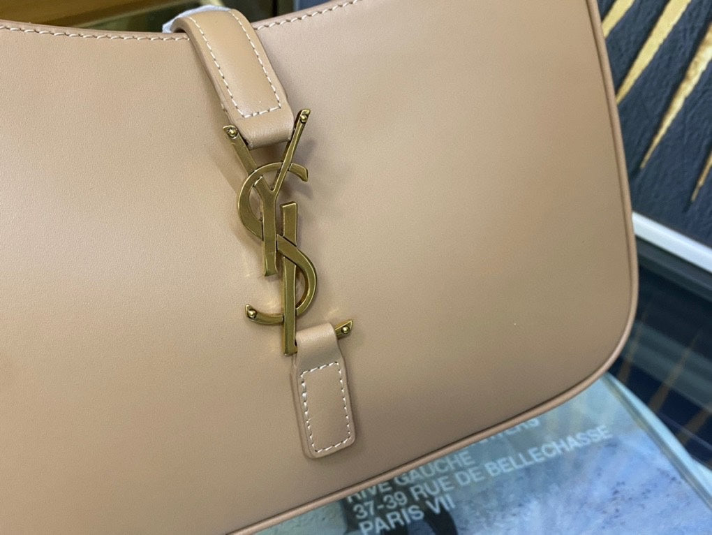 Saint Laurent LE 5 À 7 Hobo Bag in Beige Smooth Leather