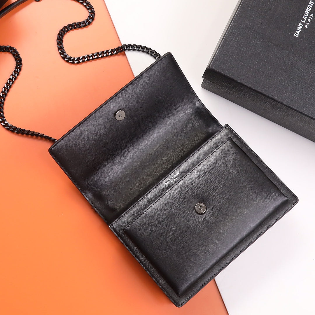 Saint Laurent Sunset Medium Shoulder Bag in Black Leather with Matte Black Hardware