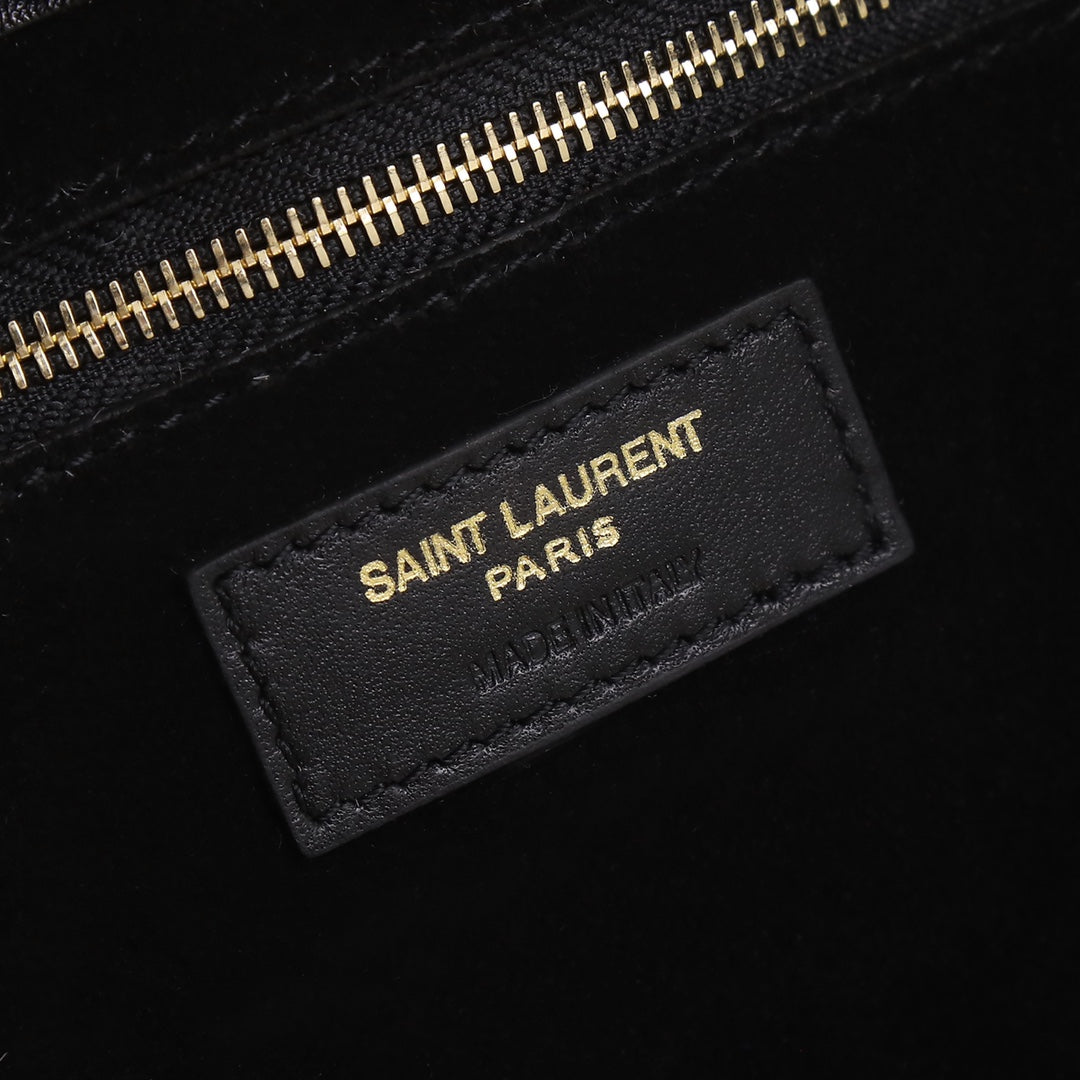 Saint Laurent Le 5 à 7 Small Hobo Bag in Smooth Leather - Black