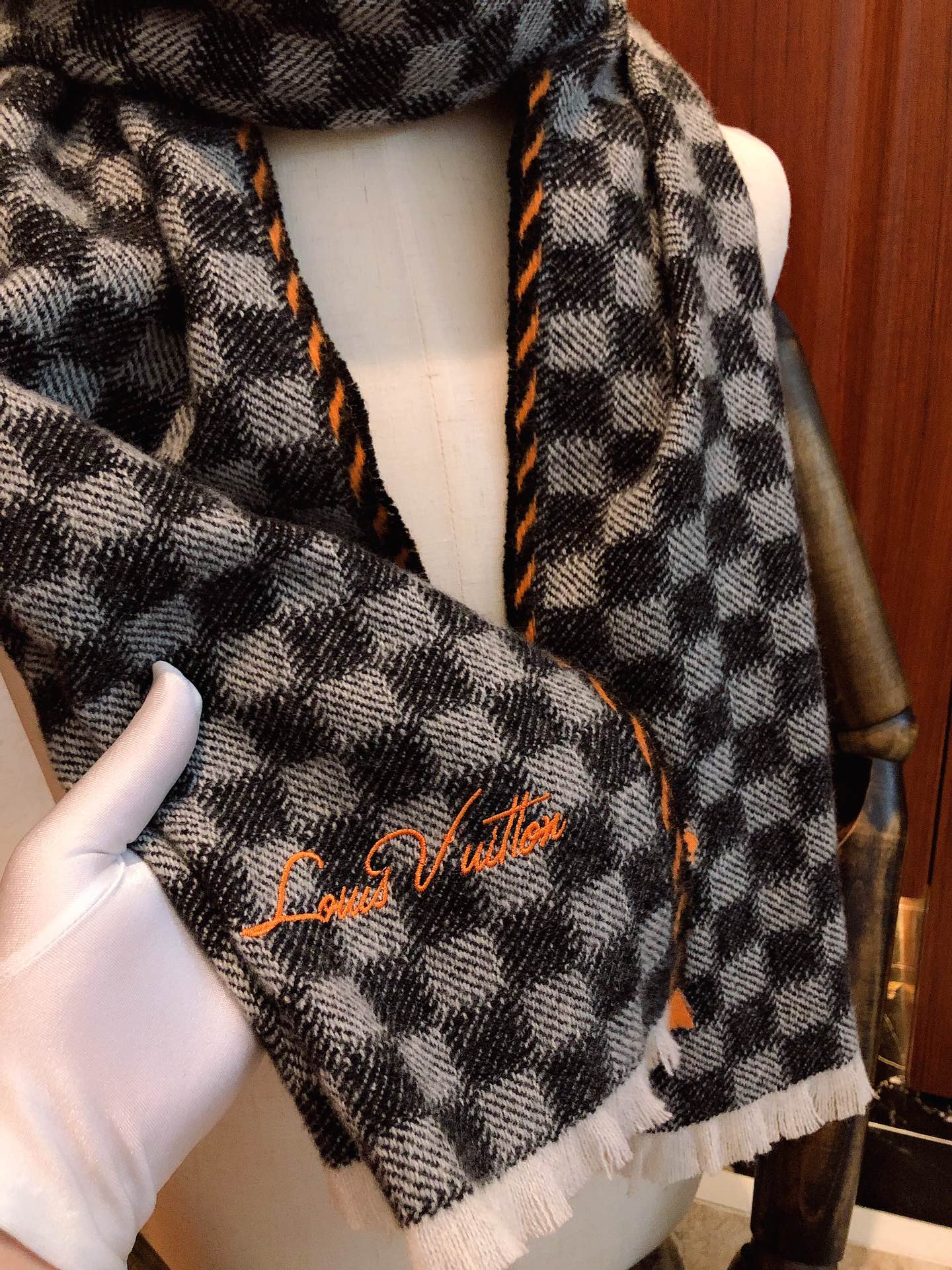 Luxury Checkered Scarf for Men - Grey and Black Damier Pattern Wool Knit Winter Muffler
