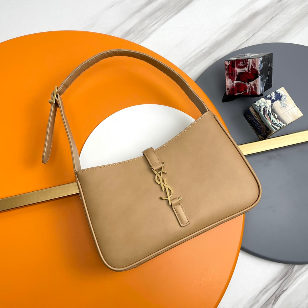 Saint Laurent Le 5 à 7 Leather Shoulder Bag - Beige