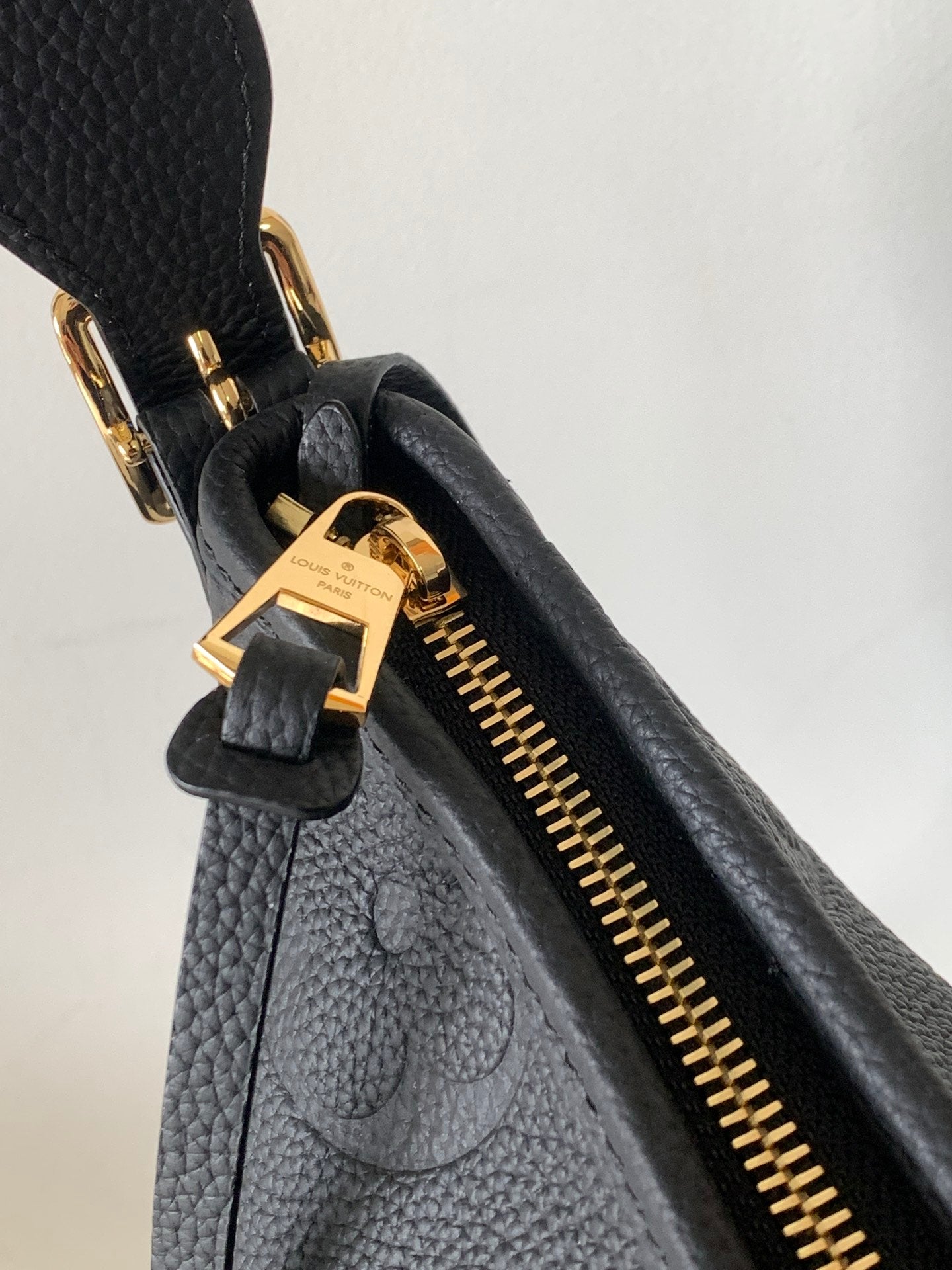 Louis Vuitton Monogram Empreinte Leather Hobo Bag - Black