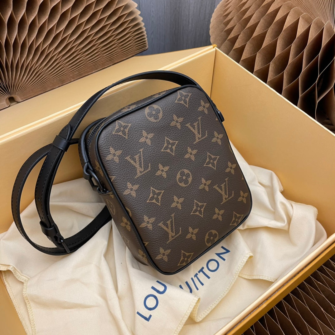 Louis Vuitton Amazon Messenger Bag Monogram Macassar Canvas - Brown/Black