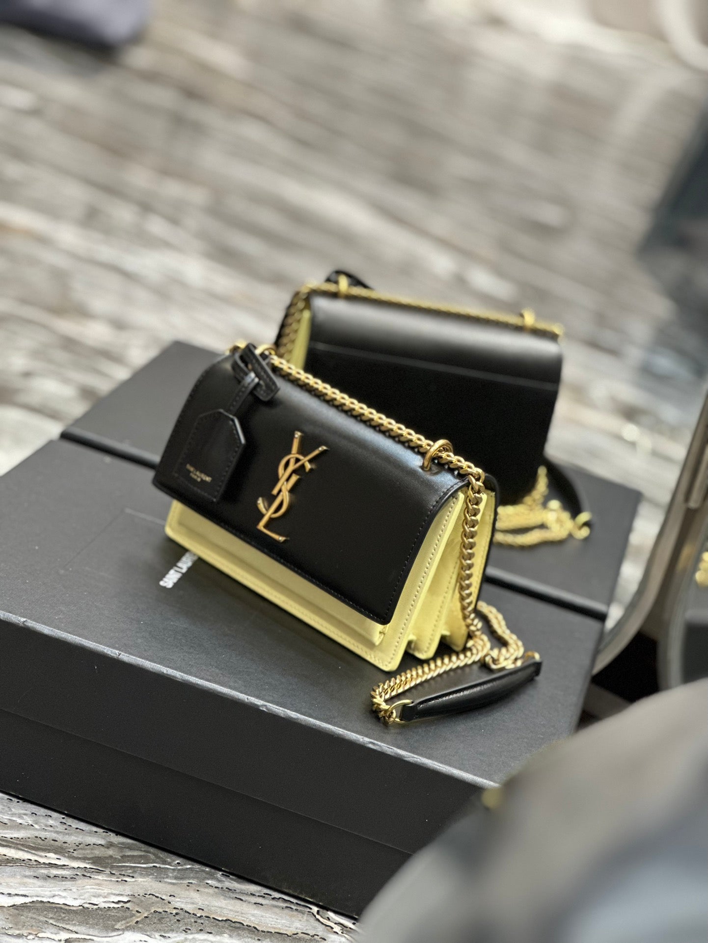 Saint Laurent Sunset Medium Chain Shoulder Bag - Black &amp; Yellow Leather