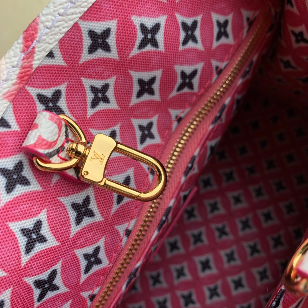 Louis Vuitton By The Pool OnTheGo PM Monogram Giant Canvas Pink &amp; White Bag