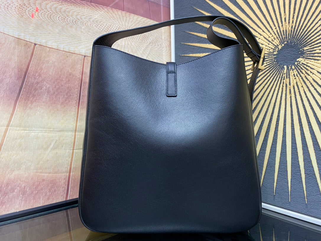 Saint Laurent Le 5 à 7 Small Leather Hobo Bag in Black
