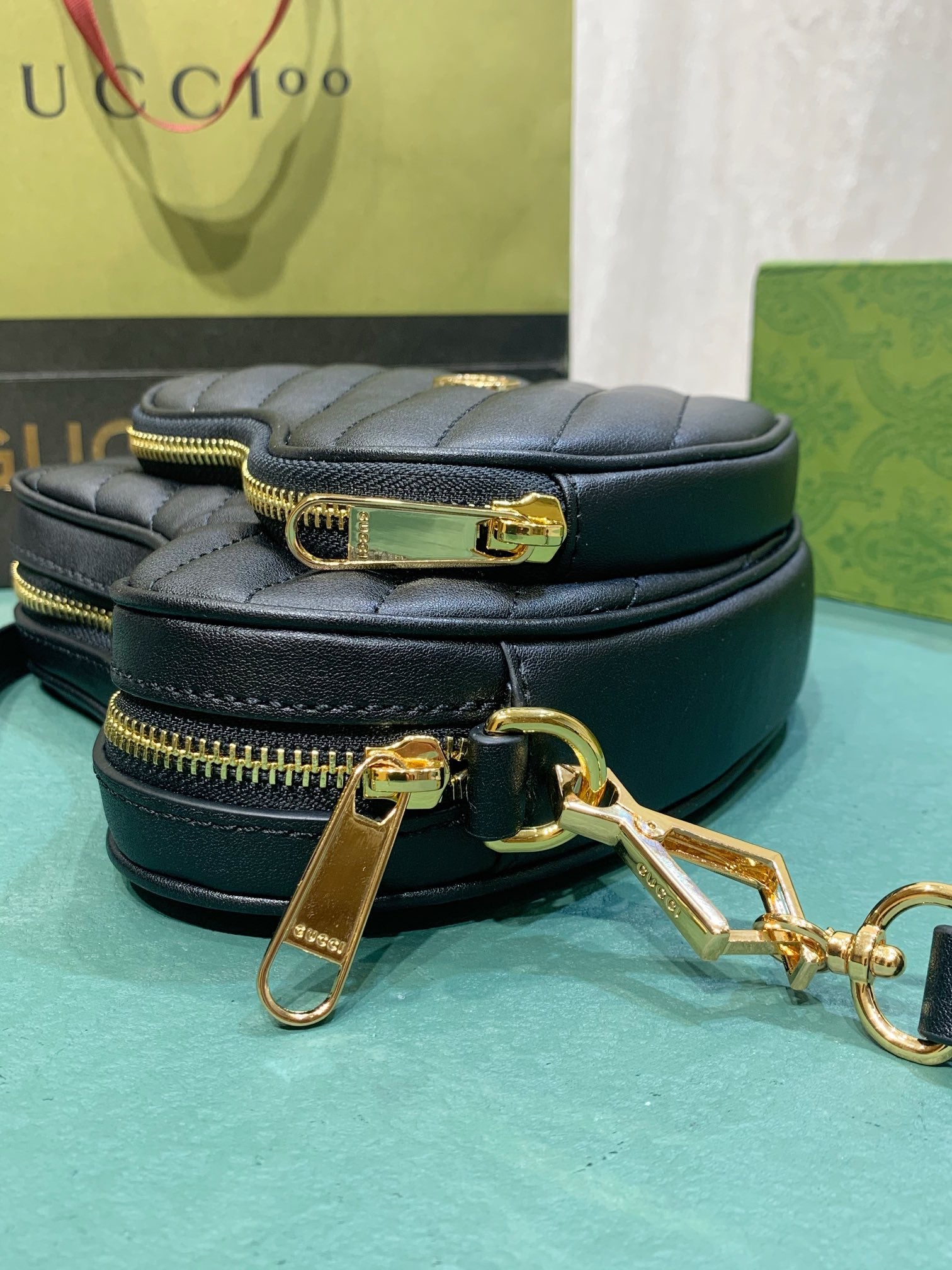 Gucci GG Marmont Heart-Shaped Quilted Leather Shoulder Bag - Black