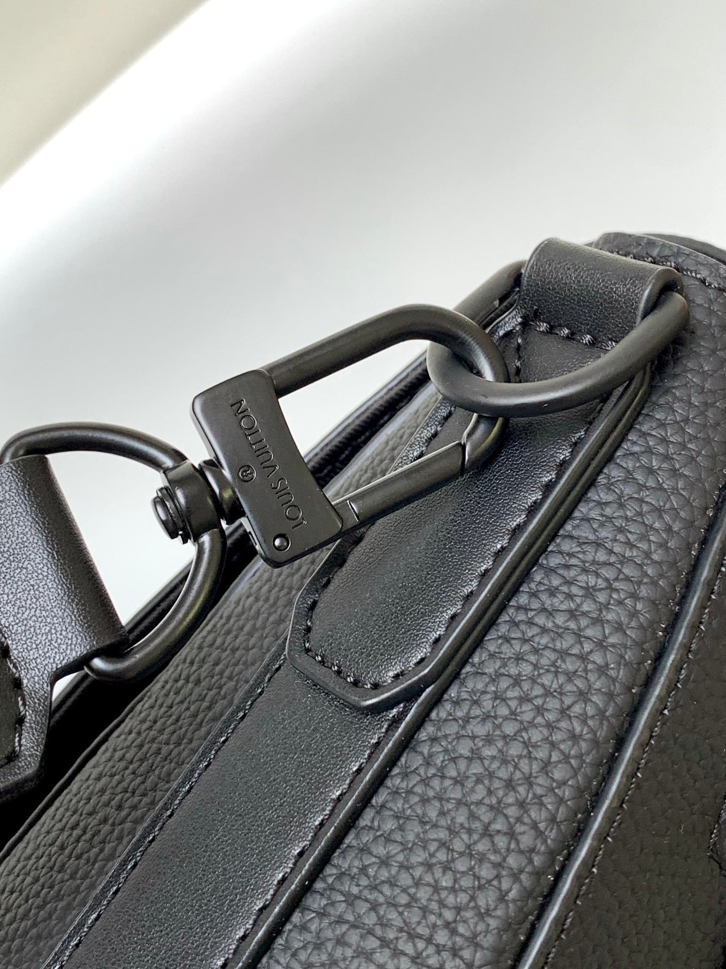 Louis Vuitton Men's Black Leather Messenger Bag - Adjustable Logo Crossbody Strap
