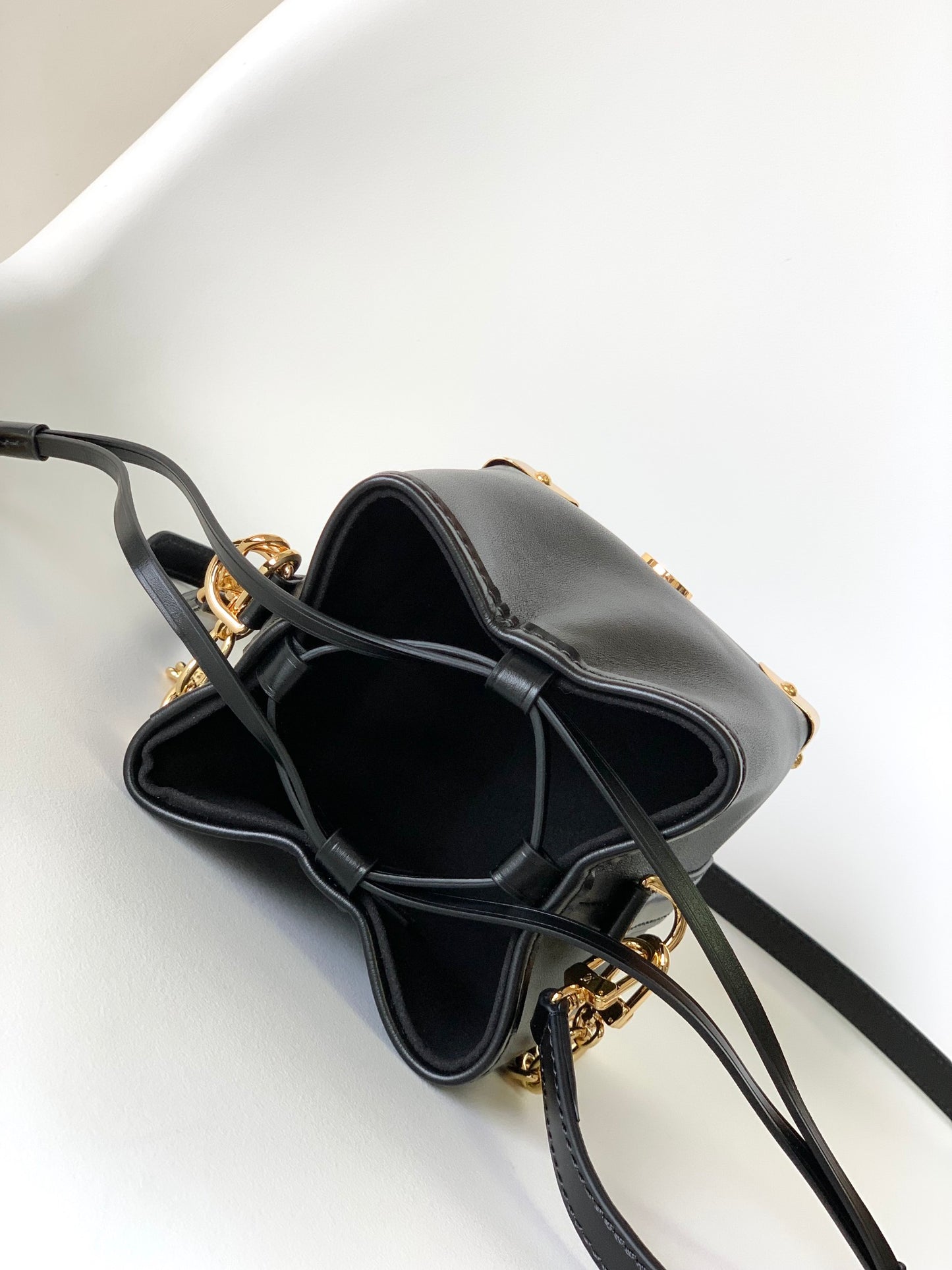 Louis Vuitton Black Leather Bucket Handbag with Gold-Tone Hardware &amp; Chain