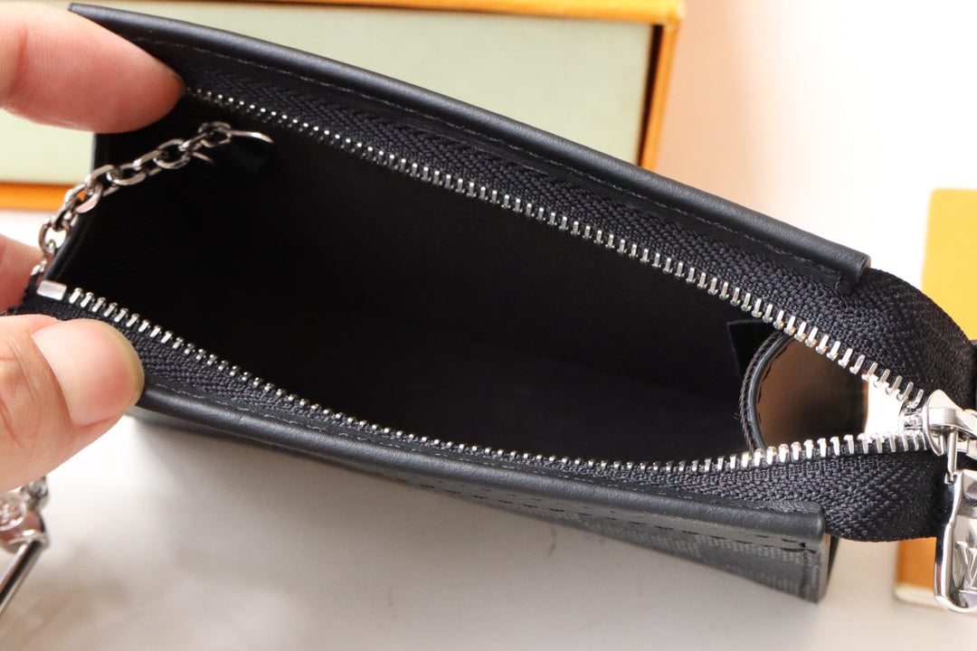 Louis Vuitton Damier Graphite Canvas Toiletry Pouch MM - Black/Grey