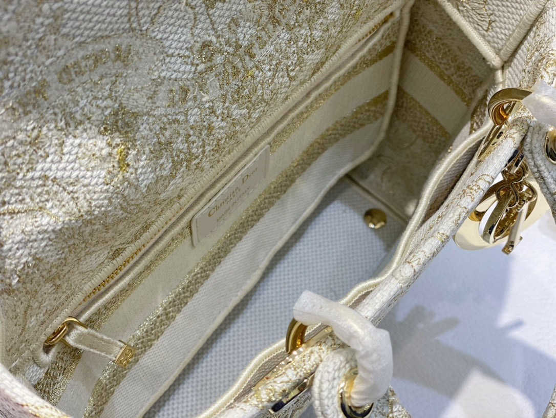 Christian Dior Lady D-Lite Bag in Beige Toile de Jouy Reverse Embroidery