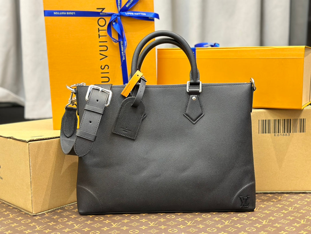 Premium Black Leather Briefcase - Professional Business Laptop Bag with Shoulder Strap
