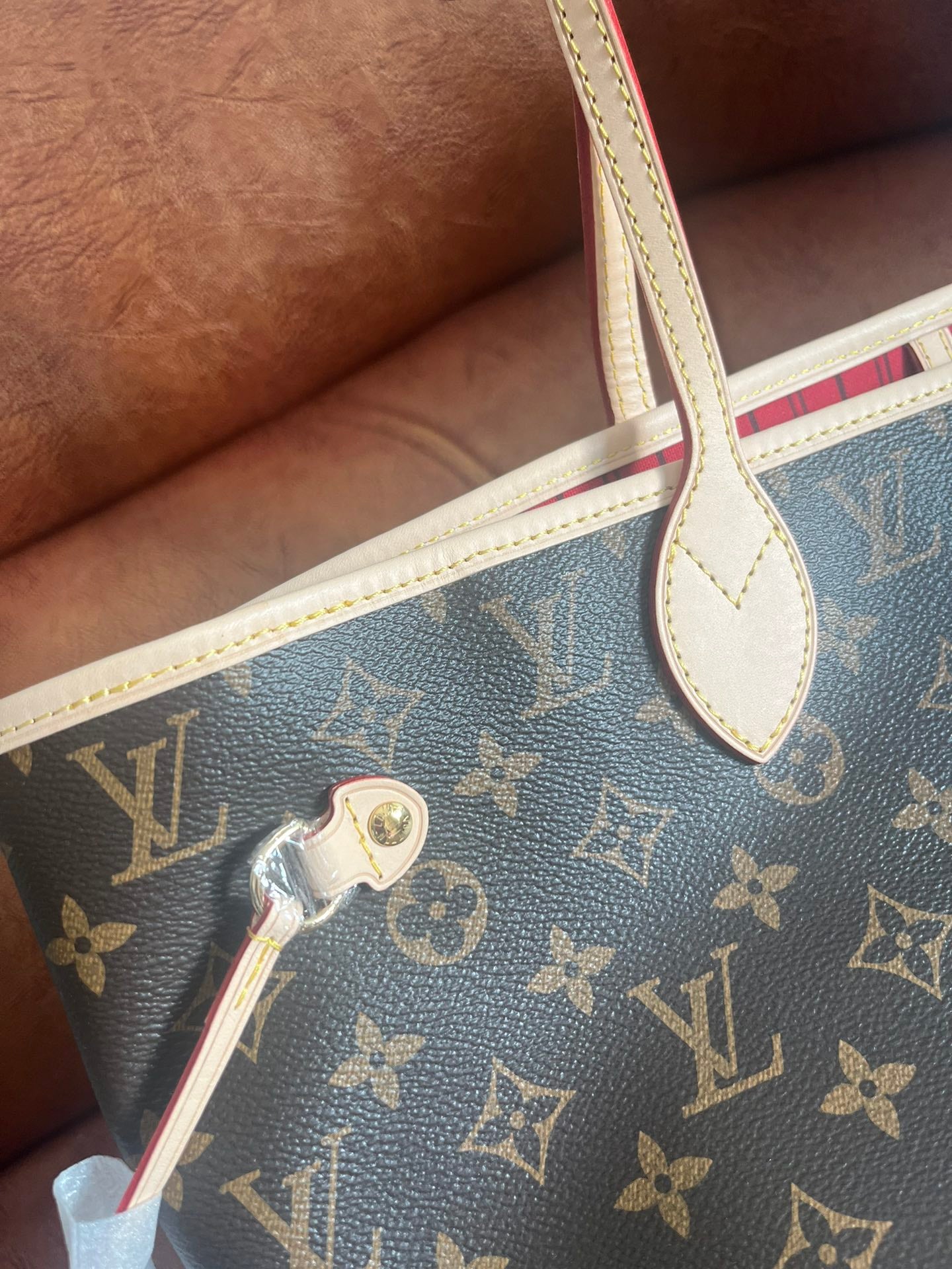 Louis Vuitton Neverfull MM Monogram Canvas Tote Bag with Pivoine Interior