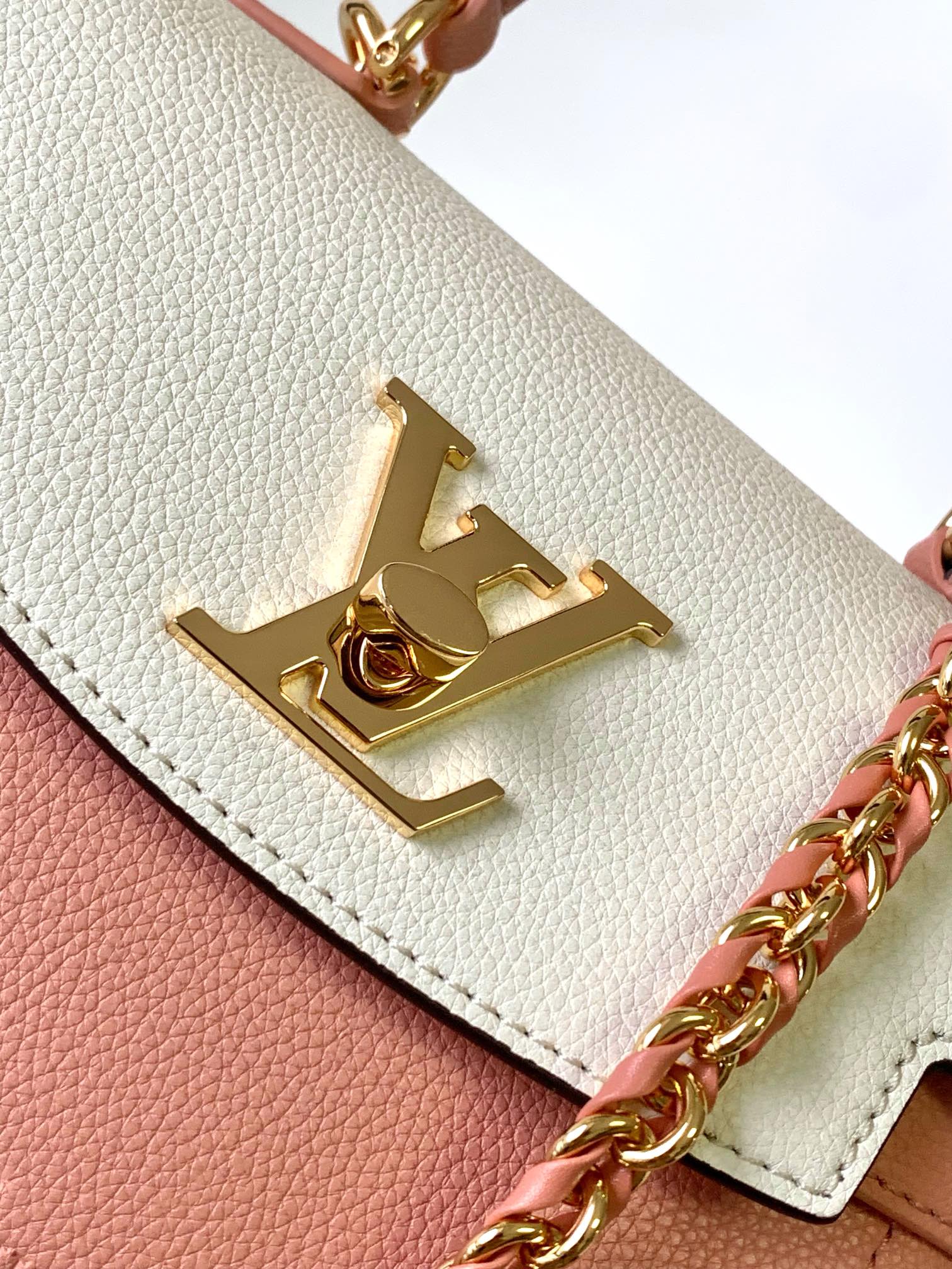 Louis Vuitton Capucines BB Bicolor Taurillon Leather Handbag - Pink and Cream