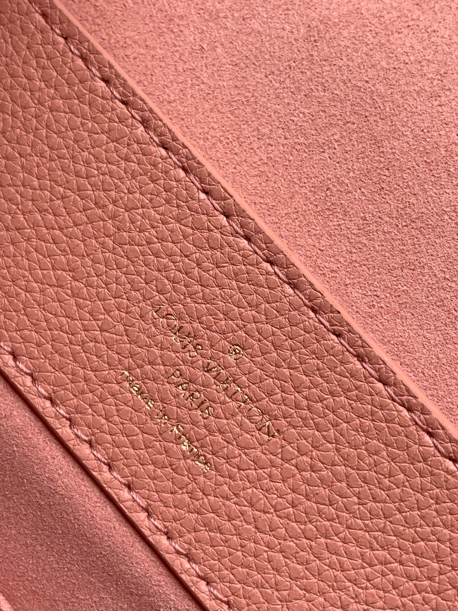 Louis Vuitton Capucines BB Bicolor Taurillon Leather Handbag - Pink and Cream