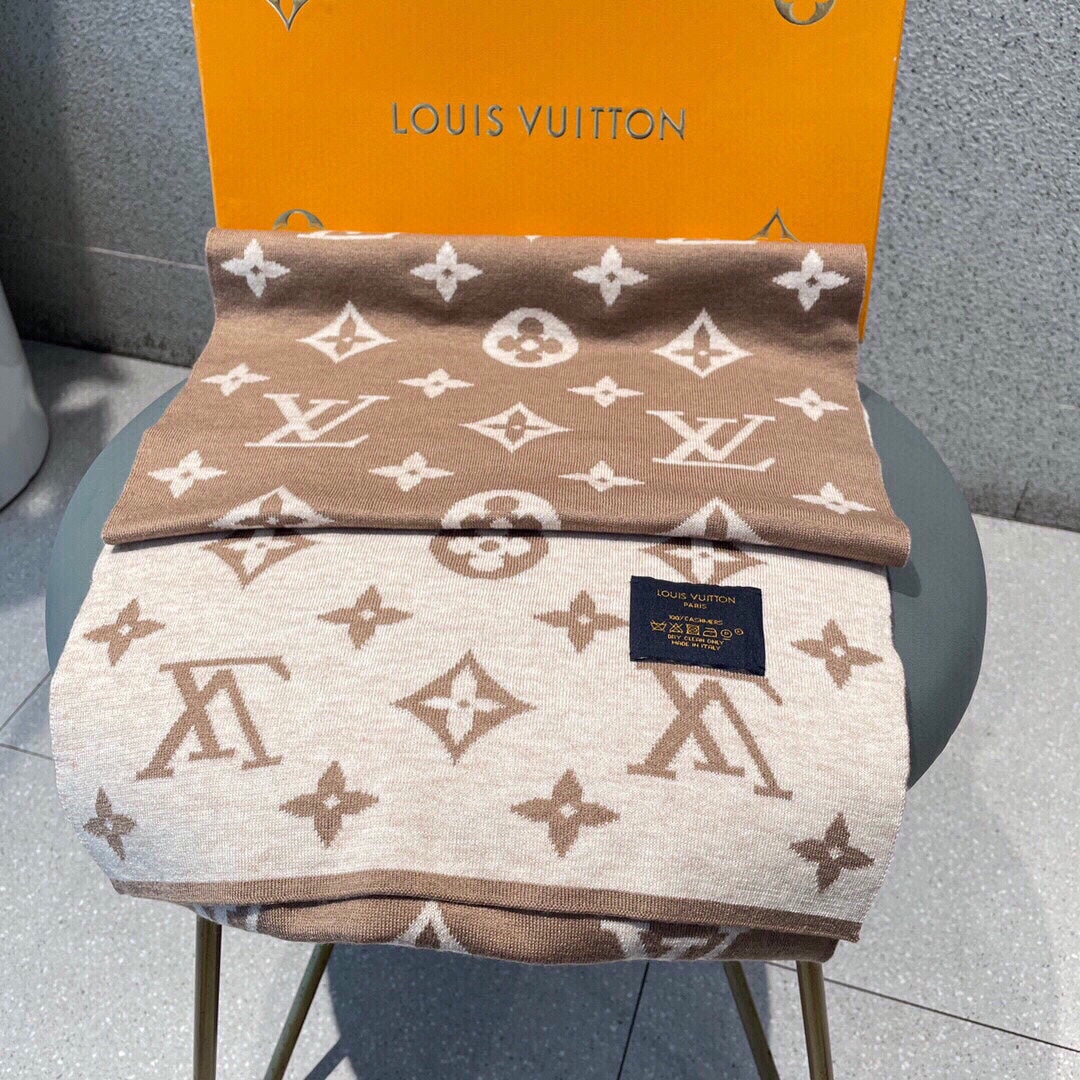 Women's Luxury Monogram Knit Scarf - Warm Winter Shawl Wrap in Tan and White