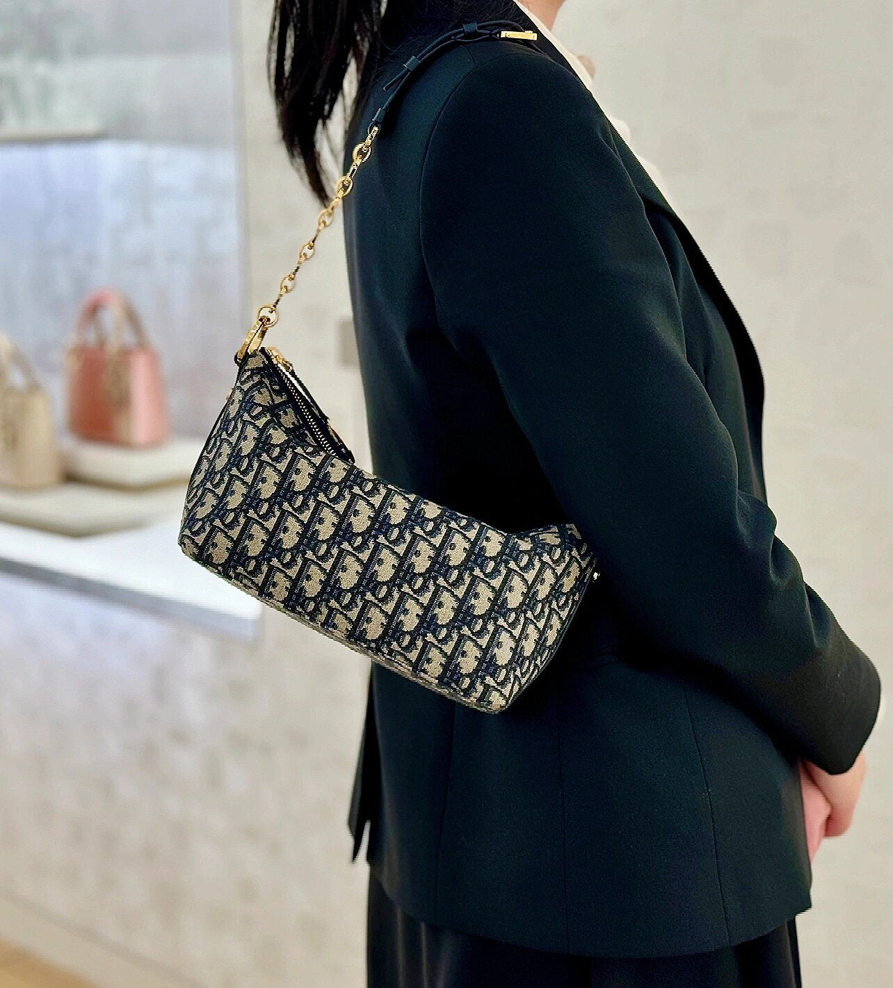 Christian Dior Oblique Jacquard Shoulder Bag - Navy Blue & Beige Canvas