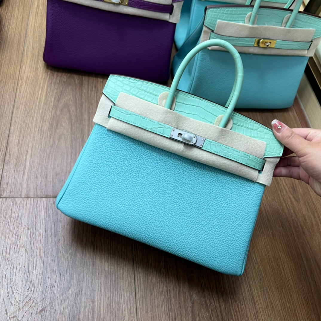 Elegant Two-Tone Leather Top Handle Handbag with Croc-Embossed Detail and Gold Hardware