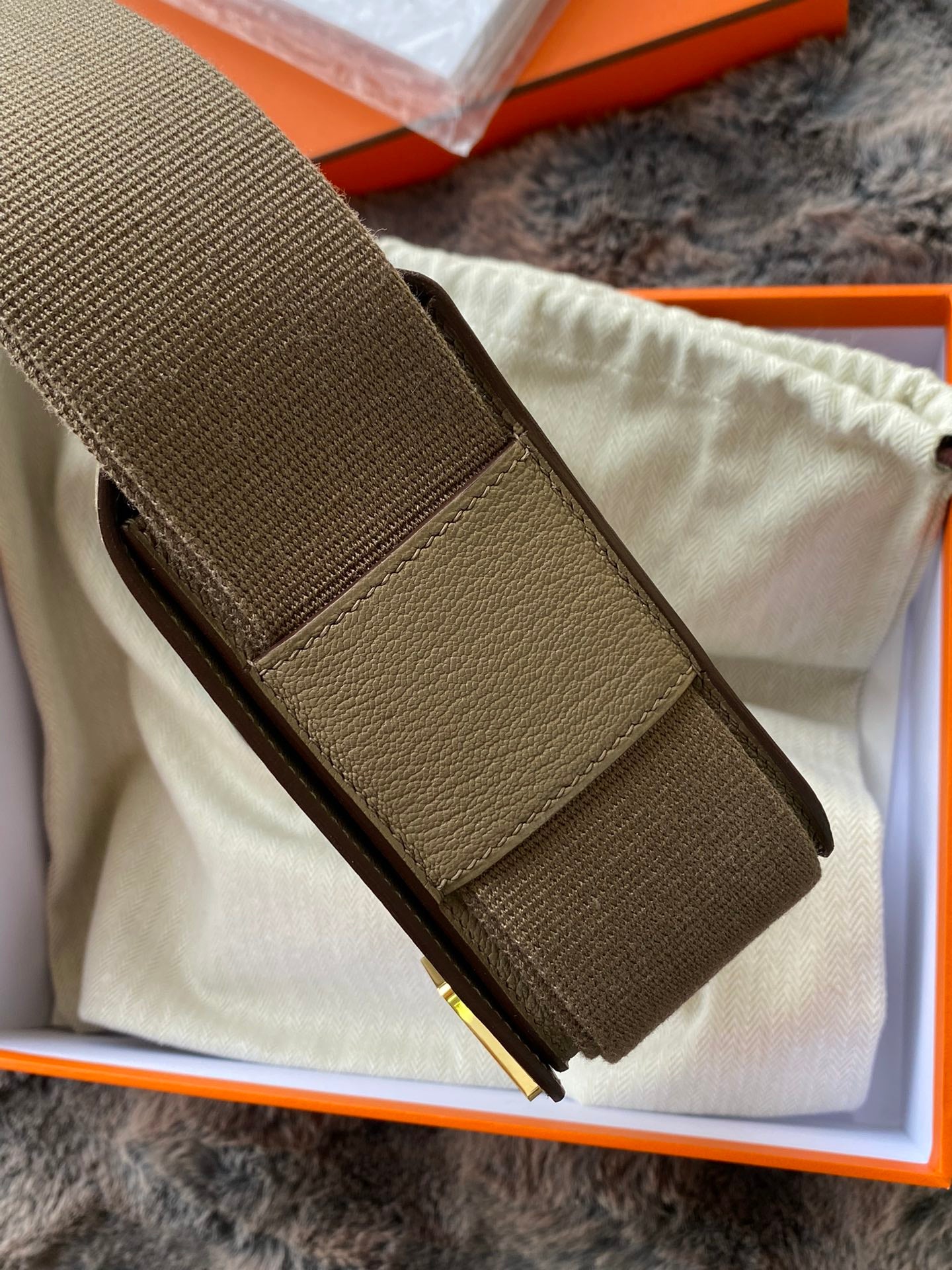 Hermès Constance Leather Shoulder Bag with Iconic H Clasp - Beige