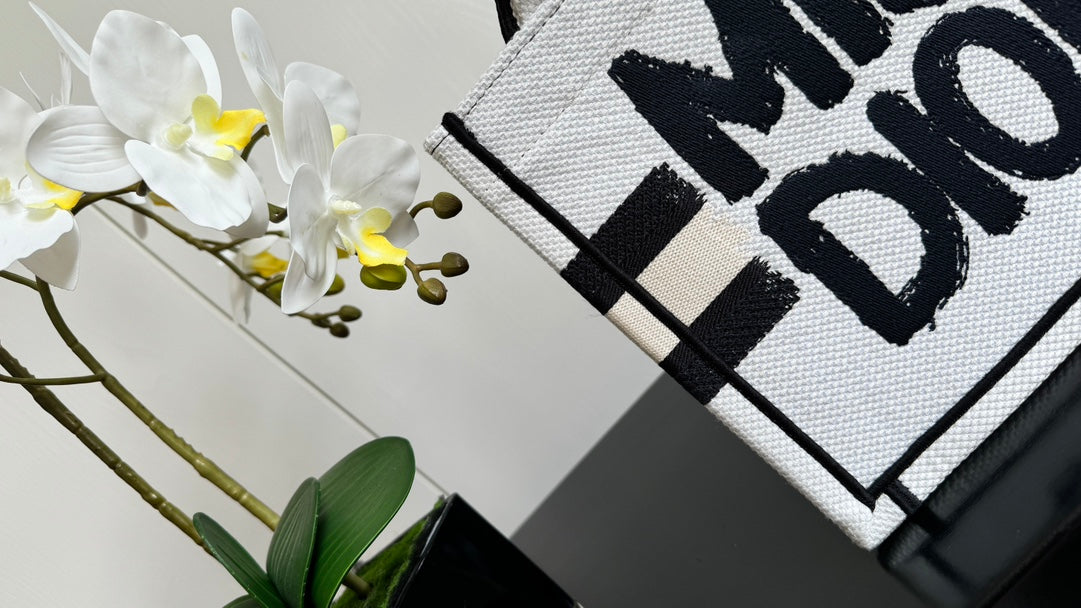 Dior Miss Dior Graffiti Canvas Tote Bag - White/Black