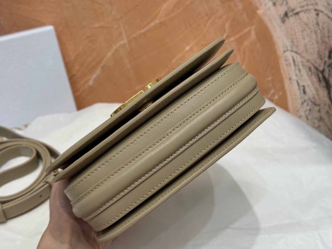Christian Dior Bobby East-West Bag with Top Handle - Beige Calfskin Leather