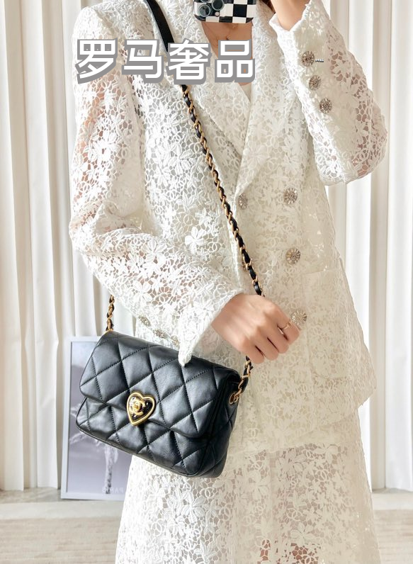 Black Quilted Leather Heart Chain Flap Bag - Elegant Shoulder Crossbody Bag