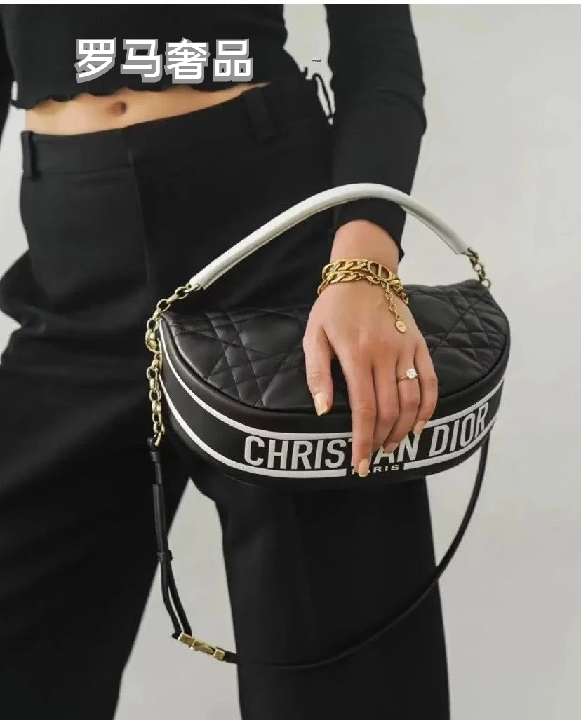 Luxury Black Quilted Leather Shoulder Bag with Gold Chain and White Handle